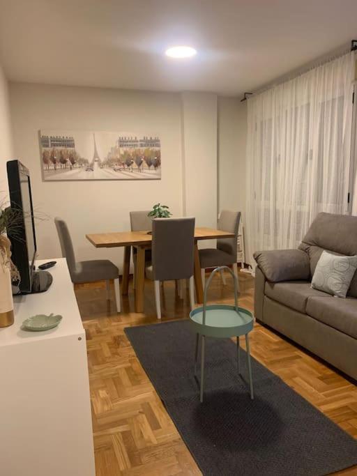 Apartamento Oviedo Parque Del Oeste Esterno foto