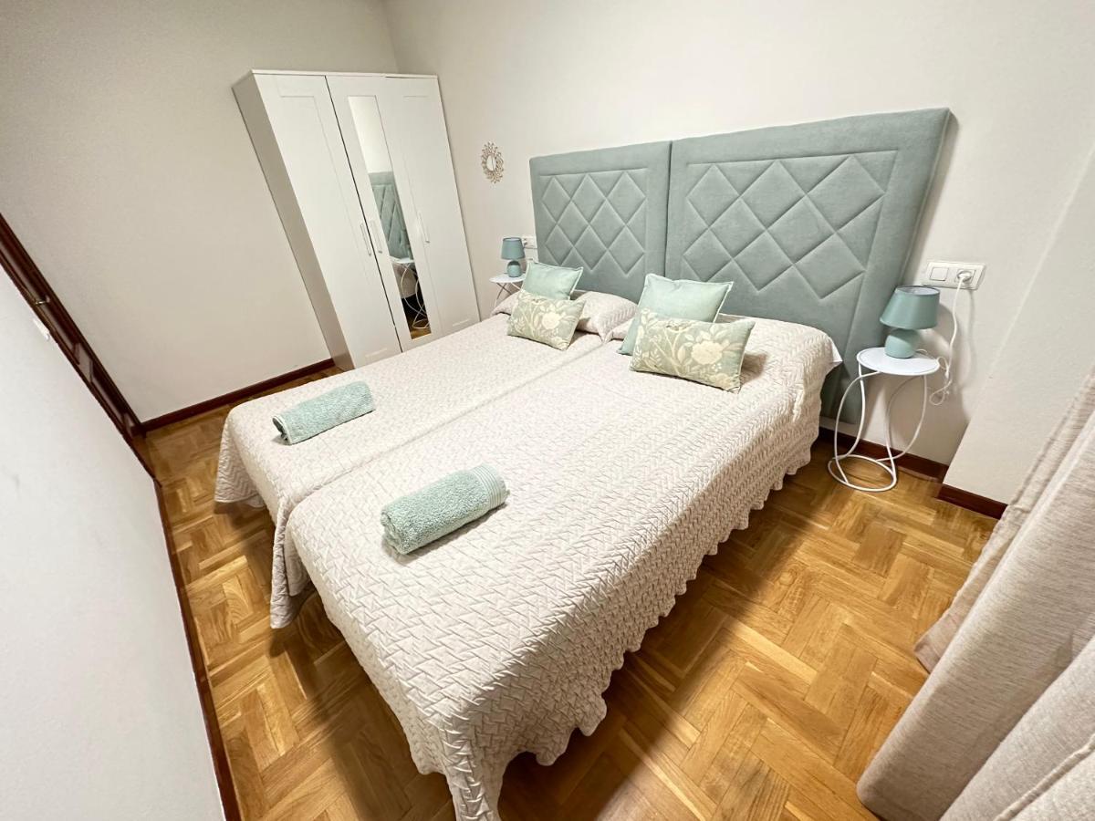 Apartamento Oviedo Parque Del Oeste Esterno foto